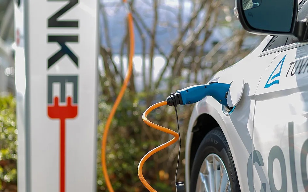 Elektrikli araç şarjı
